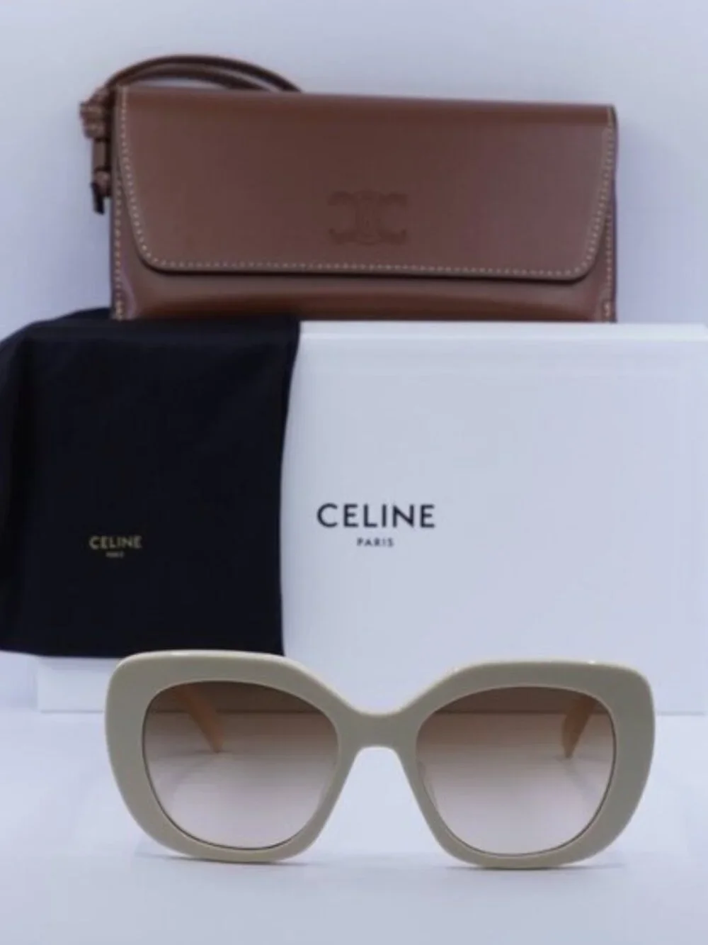 Celine model cl40226u